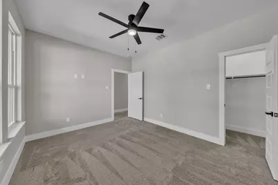 225 NW 16th Street, Grand Prairie, TX 75050 - Photo 4