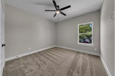 225 NW 16th Street, Grand Prairie, TX 75050 - Photo 22