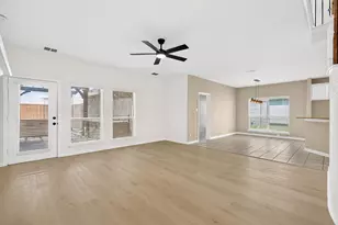 8005 Strecker Ln, Plano, TX 75025 - Photo 6