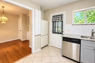 231 Brazos St, Garland, TX 75041 - Photo 10