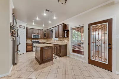 5715 Creekhollow Drive, Arlington, TX 76018 - Photo 10