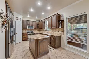 5715 Creekhollow Dr, Arlington, TX 76018 - Photo 14