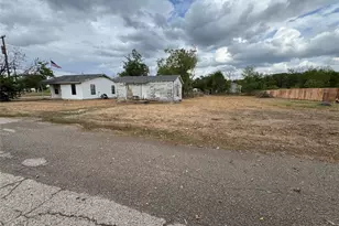 415 E 20th St, Waco, TX 76705 - Photo 4