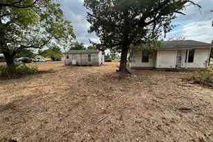 415 E 20th St, Waco, TX 76705 - Photo 16