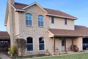 700 Aqua Vista Dr, Granbury, TX 76049 - Photo 1