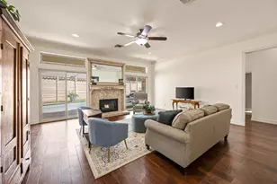 2736 Woodbridge Dr, Hurst, TX 76054 - Photo 6