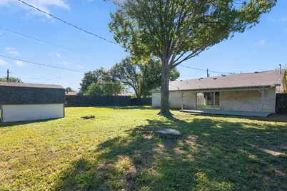 7025 Lincolnshire Lane, North Richland Hills, TX 76182 - Photo 22