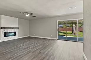7025 Lincolnshire Ln, North Richland Hills, TX 76182 - Photo 2