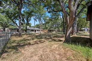 1444 Cimarron Trail, Hurst, TX 76053 - Photo 16