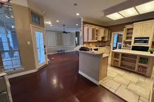 2717 Laurel Valley Ln, Arlington, TX 76006 - Photo 14