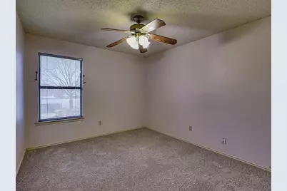2209 Prairie Creek Trail, Garland, TX 75040 - Photo 18