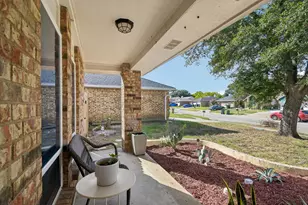 322 Valley Spring Dr, Arlington, TX 76018 - Photo 24