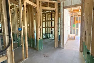 900 Carswell Ct, Van Alstyne, TX 75495 - Photo 4