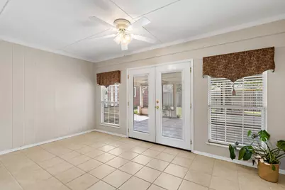 1725 Meadowcliff Drive, Wichita Falls, TX 76302 - Photo 8