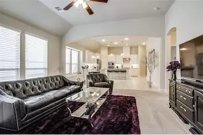 712 Wiltshire Boulevard, Lewisville, TX 75056 - Photo 4