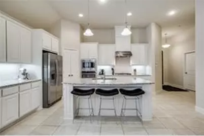 712 Wiltshire Boulevard, Lewisville, TX 75056 - Photo 2