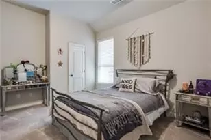 712 Wiltshire Blvd, Lewisville, TX 75056 - Photo 8