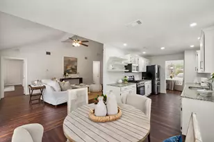 7025 Escondido Dr, Arlington, TX 76016 - Photo 2