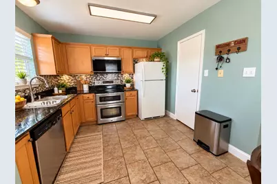 1605 Canary Island Court, Dallas, TX 75217 - Photo 10