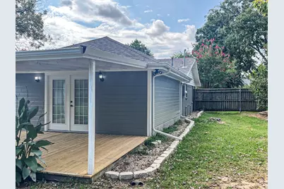 615 E Fairview Street, Blossom, TX 75416 - Photo 6