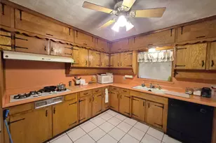 4221 Woodlake Dr, Lake Worth, TX 76135 - Photo 8