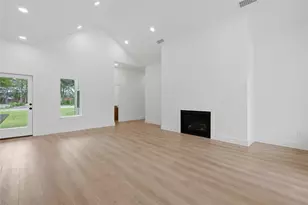 2634 Bainbridge Dr, Dallas, TX 75237 - Photo 6