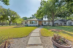 9922 Kilarney Dr, Dallas, TX 75218 - Photo 2