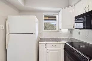2732 Copper Creek Dr, Arlington, TX 76006 - Photo 2