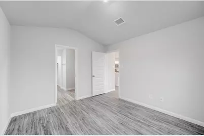 411 Cactus Court, Granbury, TX 76048 - Photo 6