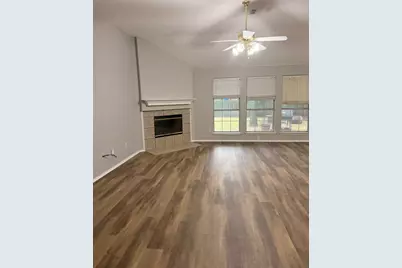 1619 Wintercrest Road, Grand Prairie, TX 75052 - Photo 8