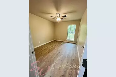 2605 W Highland Drive, Granbury, TX 76049 - Photo 12
