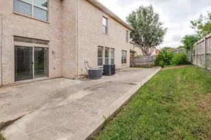 307 Moonlight Dr, Euless, TX 76039 - Photo 12
