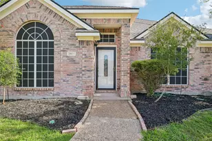 3901 Rolling Hills Dr, Plano, TX 75025 - Photo 1