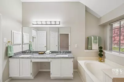 3901 Rolling Hills Drive, Plano, TX 75025 - Photo 22