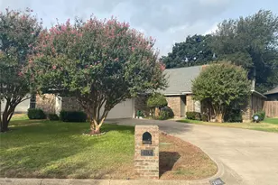 2400 Cross Timbers Trail, Arlington, TX 76006 - Photo 1