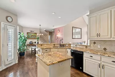 9205 Cedardale Drive, Plano, TX 75025 - Photo 10