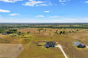 446 Wade Dr, Eddy, TX 76524 - Photo 36