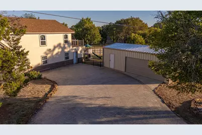 419 Sky Harbour Court, Granbury, TX 76049 - Photo 2