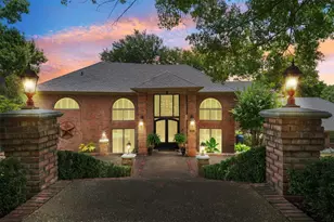 401 Canyon Creek Trail, Fort Worth, TX 76112 - Photo 2