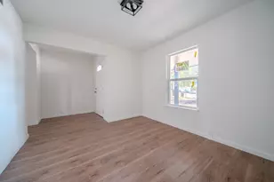 8820 S Normandale St, Fort Worth, TX 76116 - Photo 4