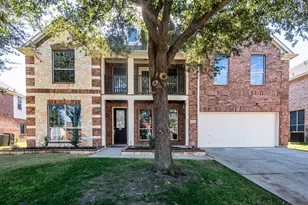 2319 Comanche Tr, Grand Prairie, TX 75052 - Photo 1