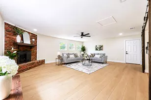 209 W Southern Ave, Saginaw, TX 76179 - Photo 4
