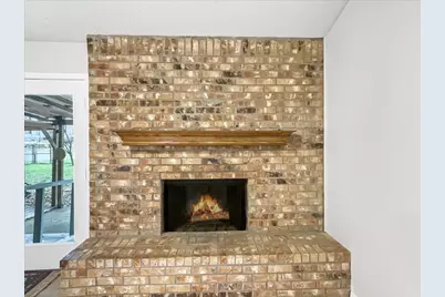841 S Atkerson Lane, Euless, TX 76040 - Photo 6