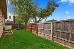 3136 Harbinger Ln, Dallas, TX 75287 - Photo 32