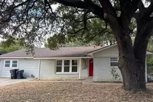 5232 Cockrell Ave, Fort Worth, TX 76133 - Photo 1