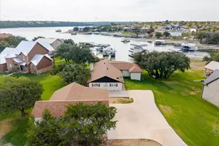 1012 Robin Ln, Possum Kingdom Lake, TX 76449 - Photo 6