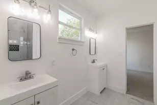 3908 Vilbig Rd, Dallas, TX 75212 - Photo 12