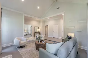 300 Sundance Cir, Irving, TX 75063 - Photo 6