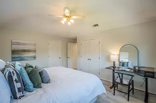 300 Sundance Cir, Irving, TX 75063 - Photo 36