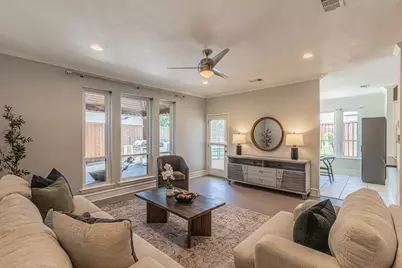 300 Sundance Circle, Irving, TX 75063 - Photo 28